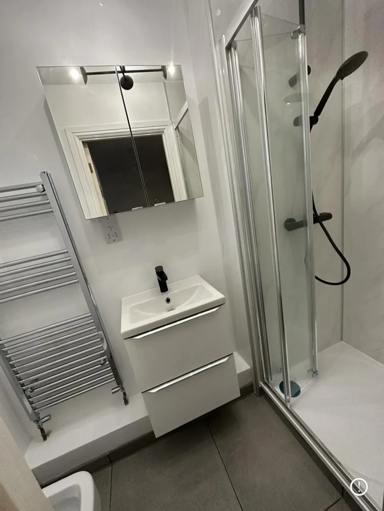 En-suite shower room refit gallery
