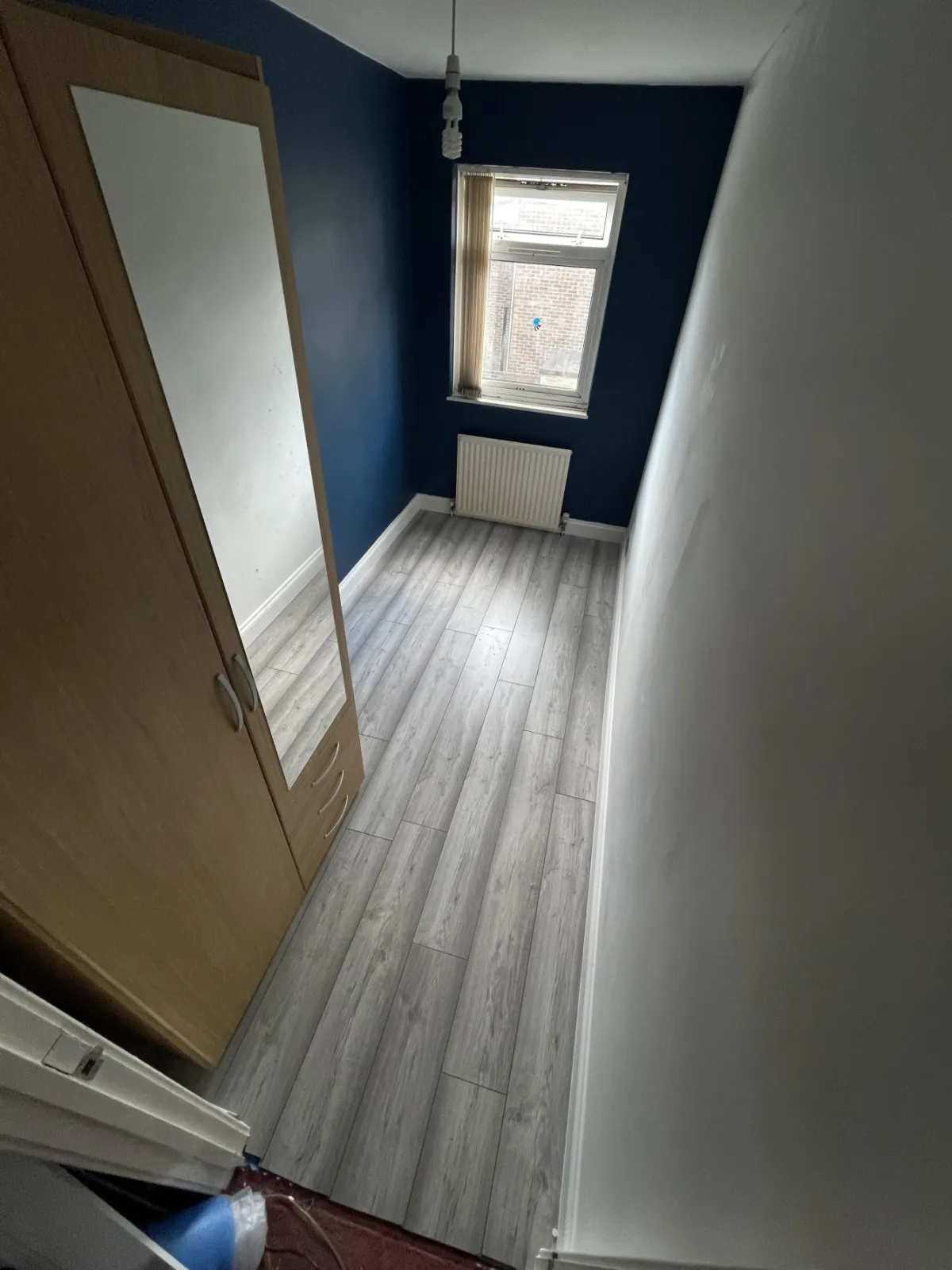 Bedroom flooring and decorating